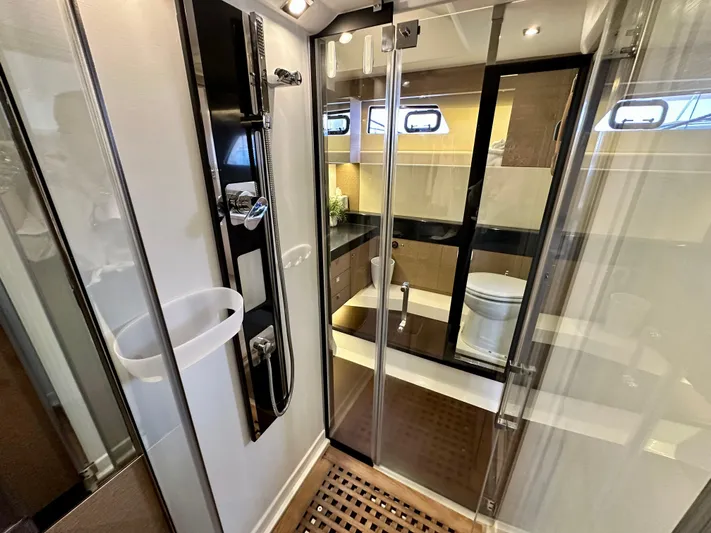 Anemone Yacht Photos Pics 