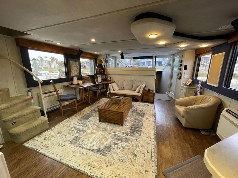 1997 Stardust Cruisers Motor Yacht Coastal Cruiser