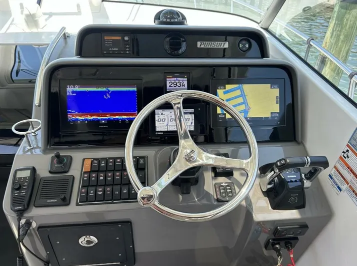 The Seaql Yacht Photos Pics 2020 Pursuit Os 385 Offshore - Image 17