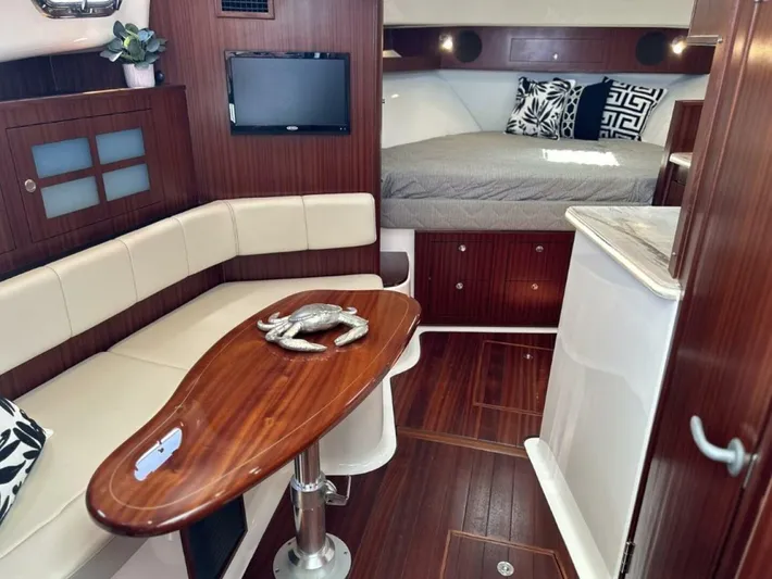 The Seaql Yacht Photos Pics 2020 Pursuit Os 385 Offshore - Image 19