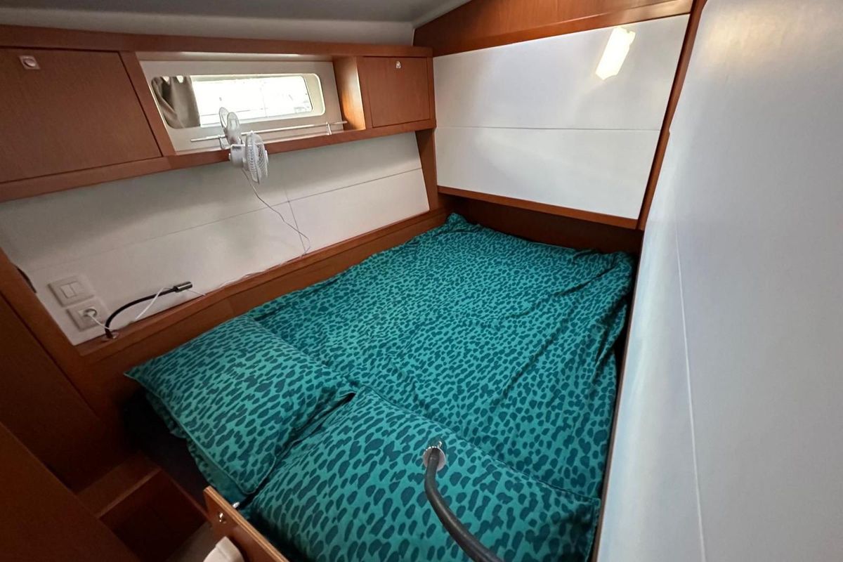 2013 Beneteau 49 
