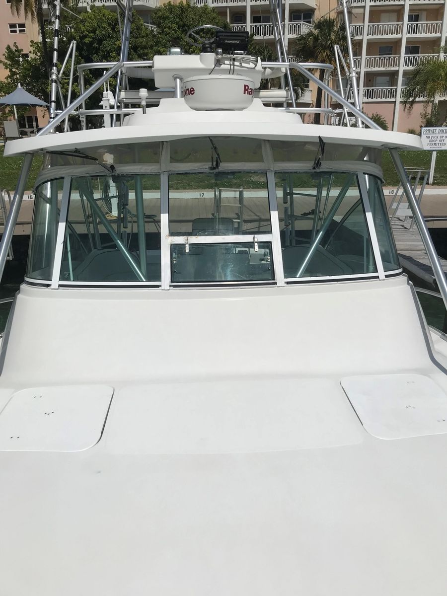 2002 Luhrs 34 