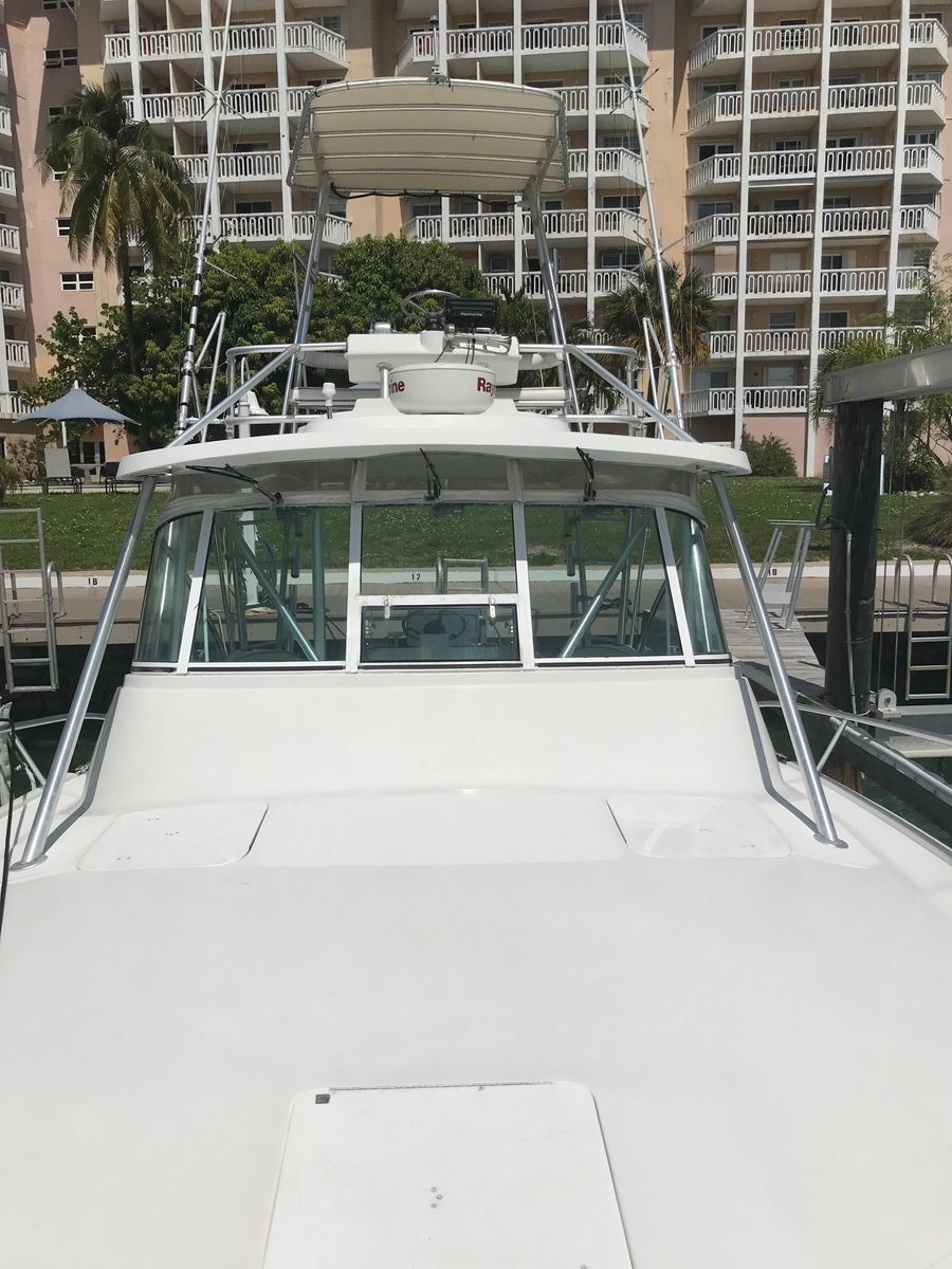 2002 Luhrs 34 
