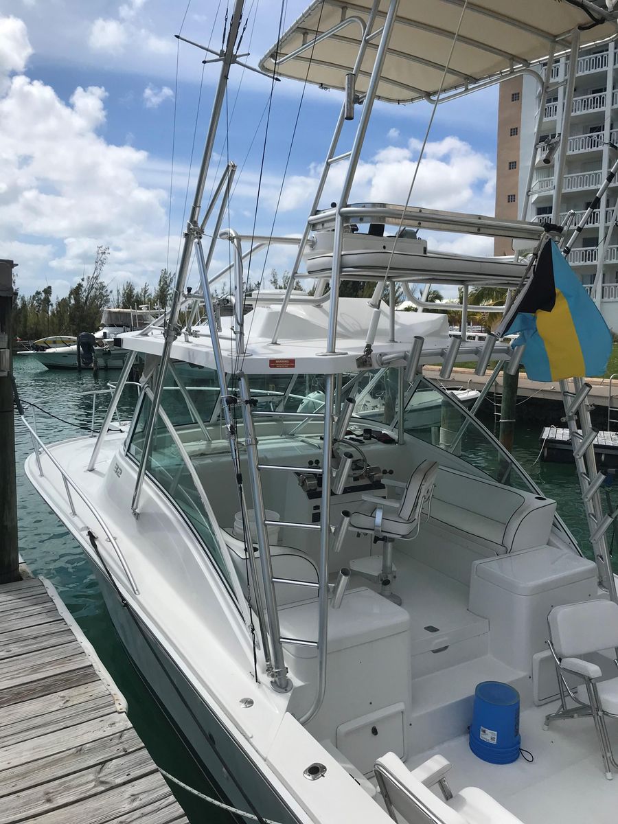 2002 Luhrs 34 