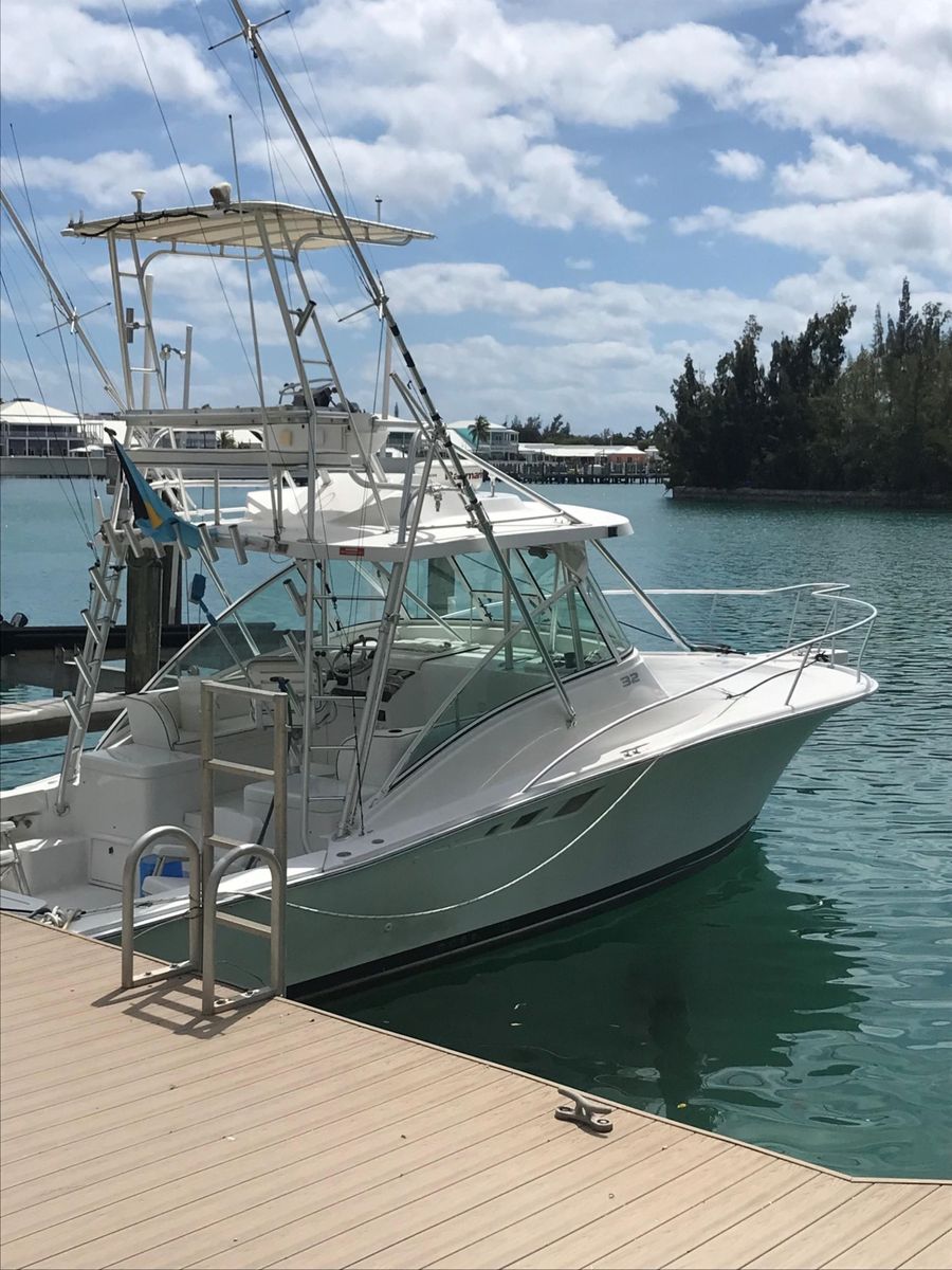 2002 Luhrs 34 