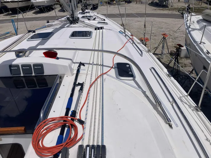 Fela Yacht Photos Pics Deck of 2009 Hunter 49 Aft Cockpit sailboat with ropes and equipment.