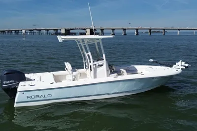 2015 Robalo 246 Cayman