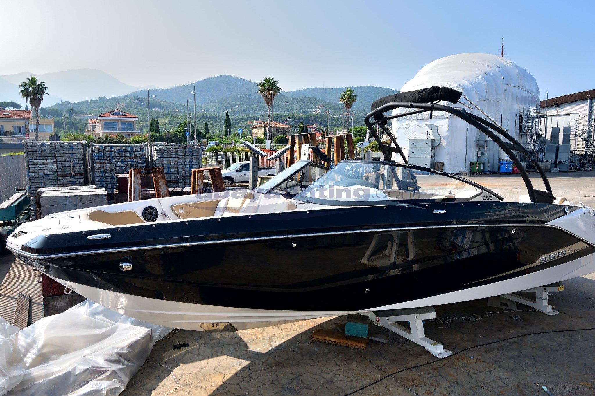2015 Scarab 255 Platinum