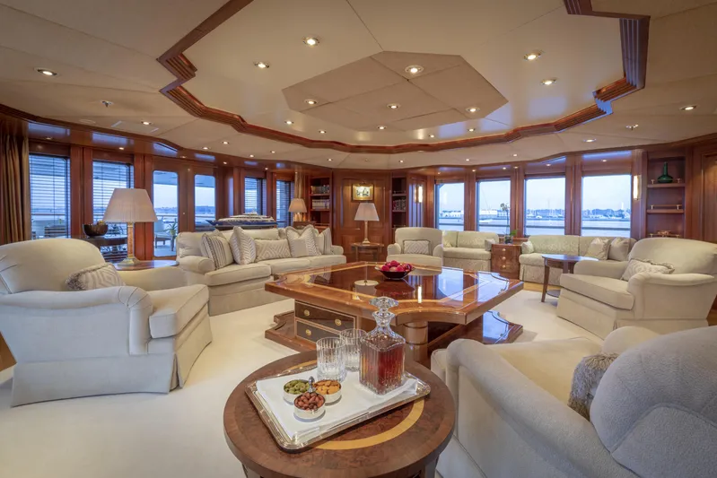 Laurel Yacht Photos Pics 