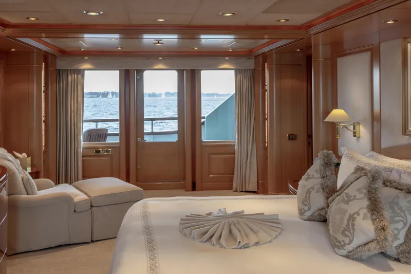 Laurel Yacht Photos Pics 