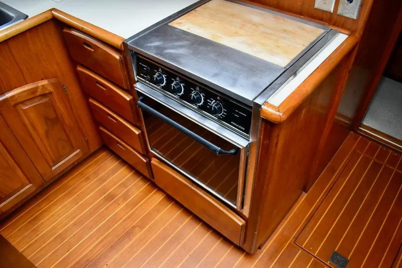 Lady J Yacht Photos Pics 