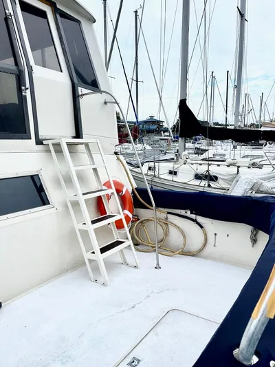 Lady J Yacht Photos Pics 