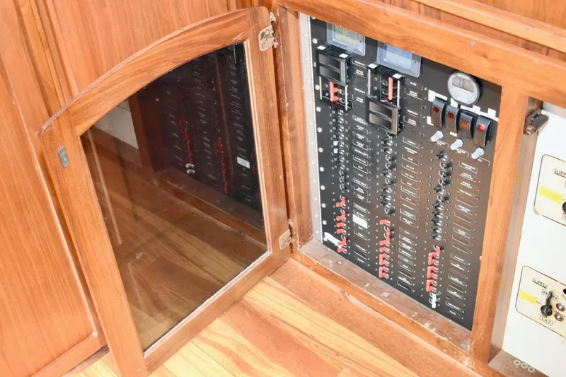 Lady J Yacht Photos Pics 