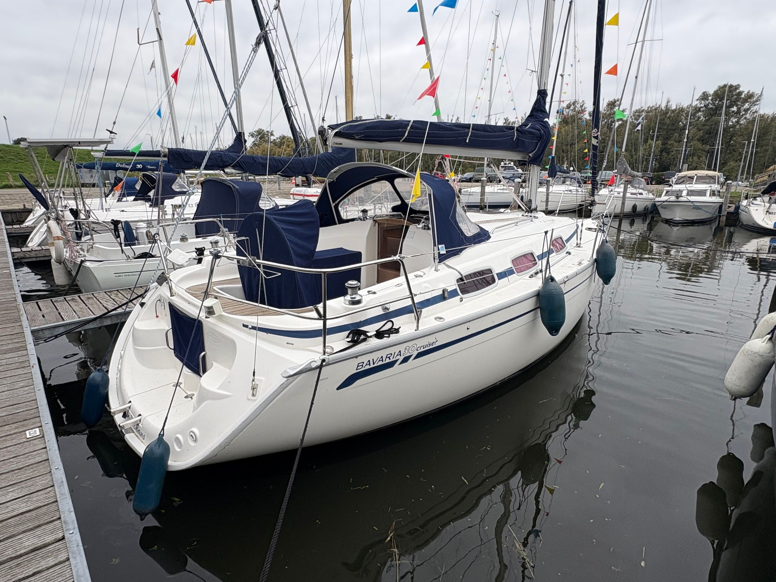 2007 Bavaria 30 Cruiser