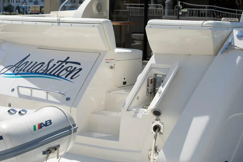 Aquasition Yacht Photos Pics 2018 Carver C52 Coupe - Image 7