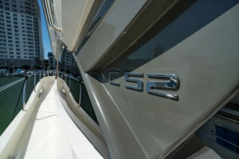 Aquasition Yacht Photos Pics 2018 Carver C52 Coupe - Image 32