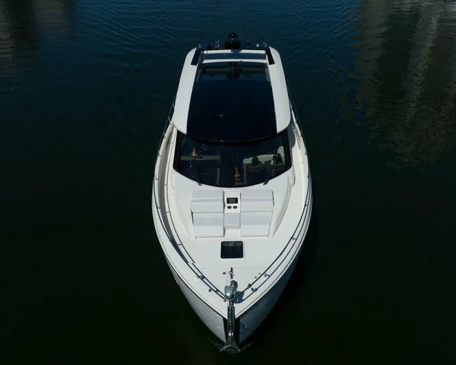 Aquasition Yacht Photos Pics 2018 Carver C52 Coupe - Image 5
