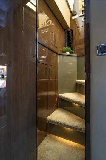 Aquasition Yacht Photos Pics 2018 Carver C52 Coupe - Image 21