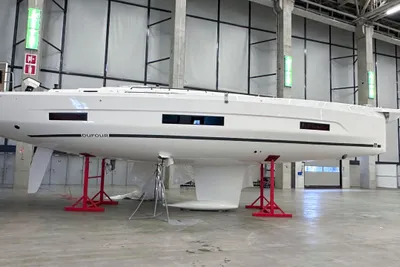 Dufour 470