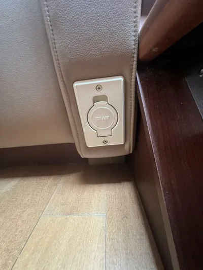 Group Therapy Yacht Photos Pics 2013 Sea Ray 470 Sundancer - Image 42