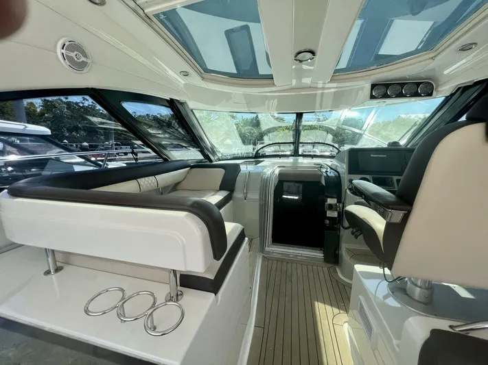 Group Therapy Yacht Photos Pics 2013 Sea Ray 470 Sundancer - Image 24