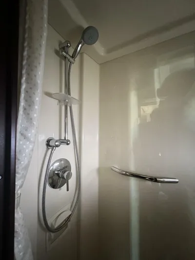 Group Therapy Yacht Photos Pics 2013 Sea Ray 470 Sundancer - Image 45