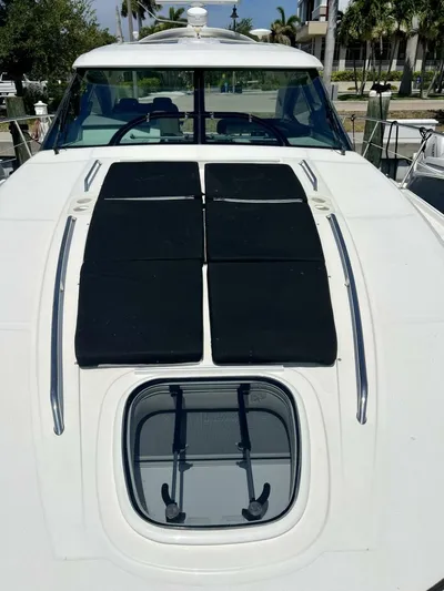 Group Therapy Yacht Photos Pics 2013 Sea Ray 470 Sundancer - Image 12