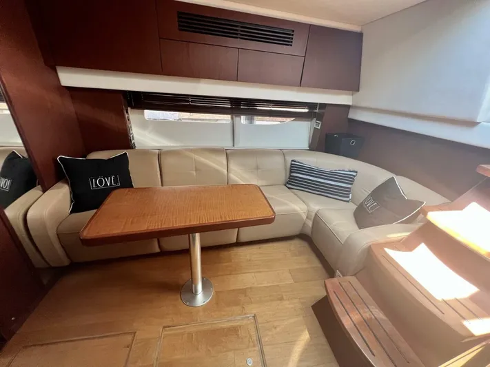 Group Therapy Yacht Photos Pics 2013 Sea Ray 470 Sundancer - Image 37