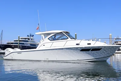 Pursuit OS 355 Offshore
