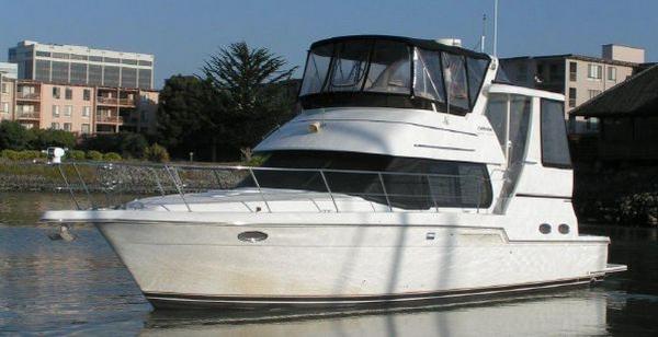 2001 Carver 404 Cockpit Motor Yacht
