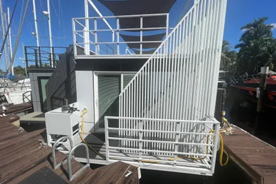 Modern Struktures MS400