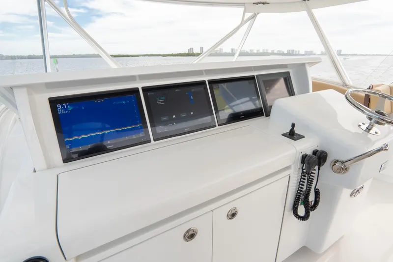 Steel Grove Yacht Photos Pics 