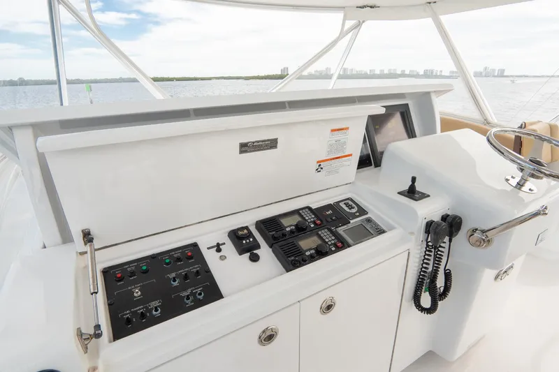 Steel Grove Yacht Photos Pics 