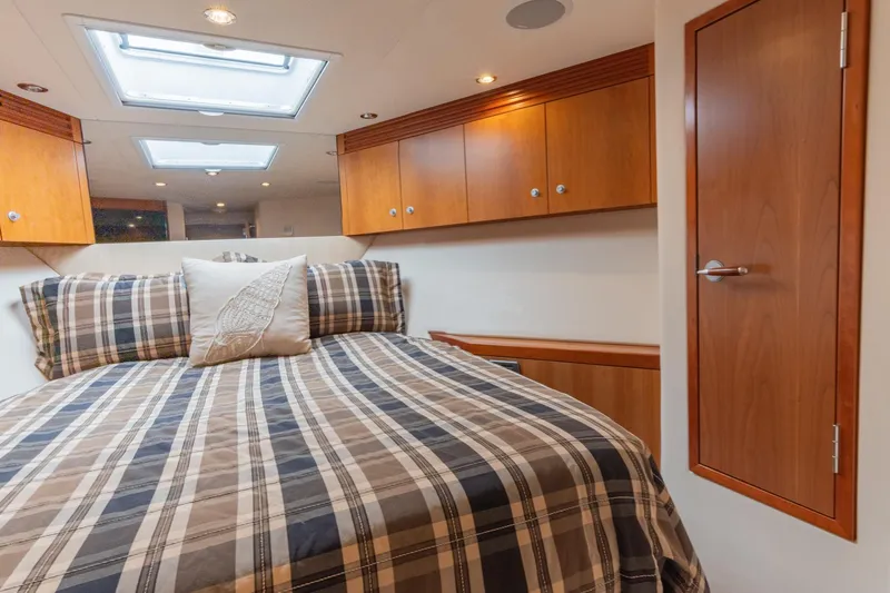 Steel Grove Yacht Photos Pics 