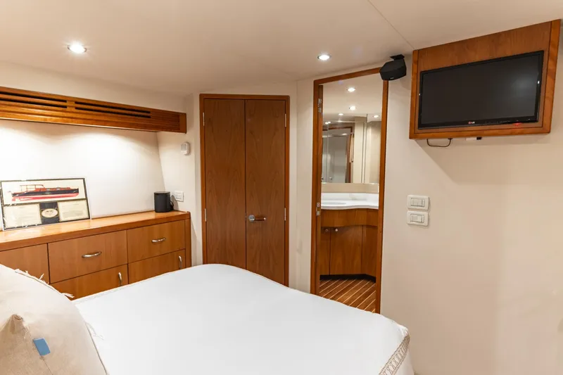 Steel Grove Yacht Photos Pics 