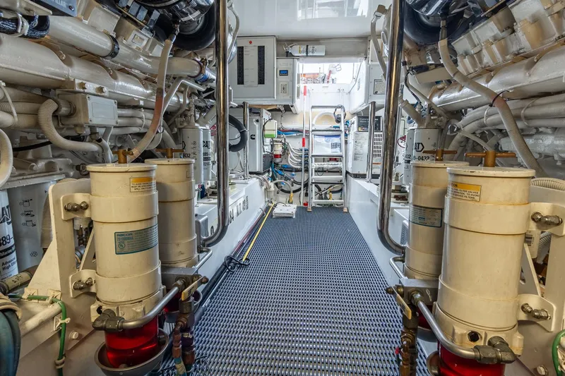 Steel Grove Yacht Photos Pics 