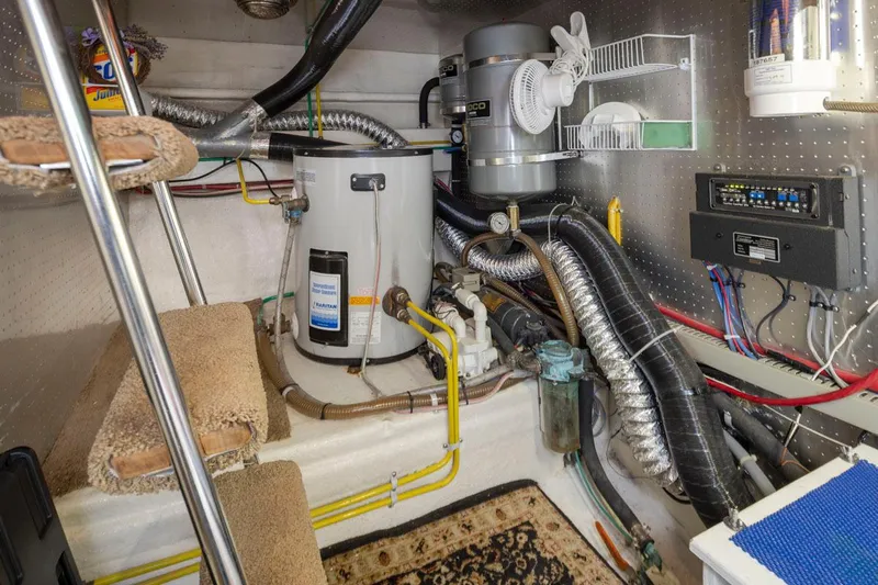  Yacht Photos Pics Engine room of 1989 Ocean Alexander 50 Sedan with equipment and wiring.