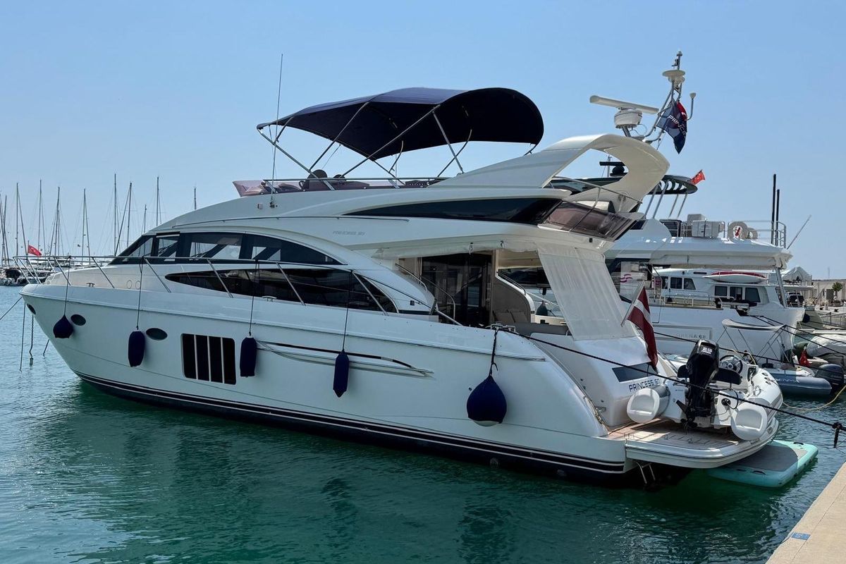 2012 Princess 61 