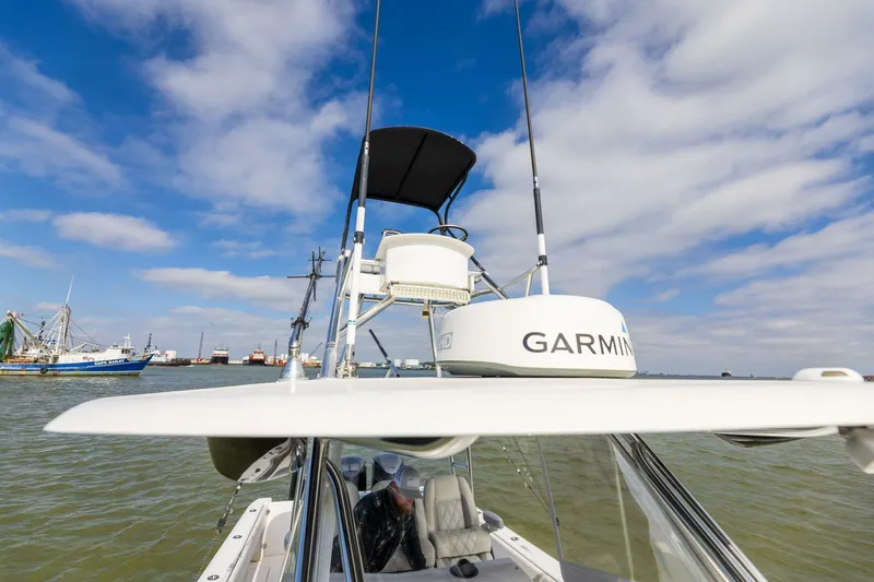 Fools Gold Yacht Photos Pics 2017 Contender 39 Fish Around boat with Garmin equipment on open water.