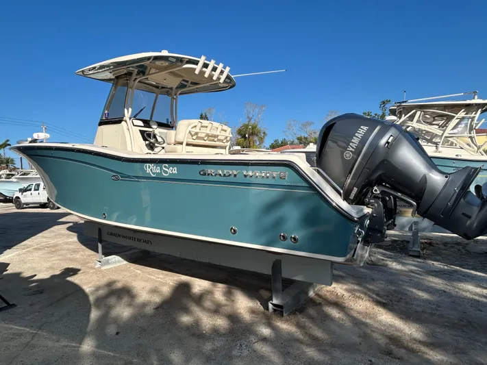 Rita Sea Yacht Photos Pics 