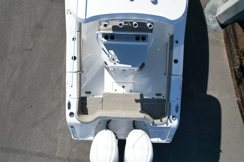  Yacht Photos Pics Overhead view of 2025 Sea Hunt Ultra 275 SE boat deck and seating area.