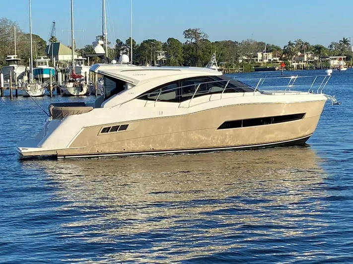 Mabe's Kid Yacht Photos Pics 2017 Carver C37 Coupe Diesel - Image 70