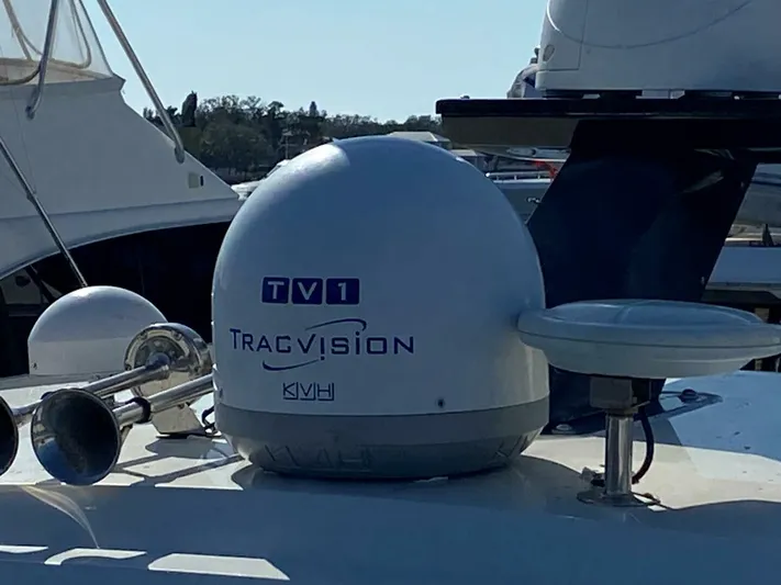 Mabe's Kid Yacht Photos Pics 2017 Carver C37 Coupe Diesel - Image 54