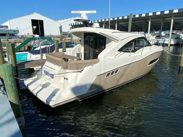 Mabe's Kid Yacht Photos Pics 2017 Carver C37 Coupe Diesel - Image 57