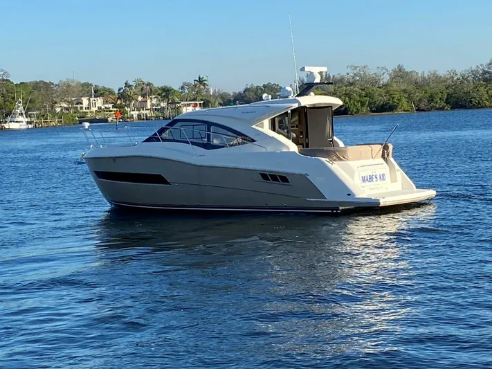 Mabe's Kid Yacht Photos Pics 2017 Carver C37 Coupe Diesel - Image 72