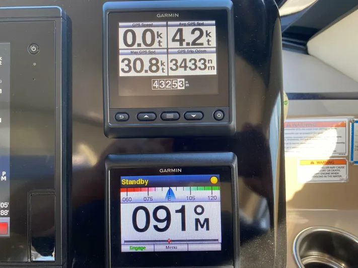 Mabe's Kid Yacht Photos Pics 2017 Carver C37 Coupe Diesel - Image 34