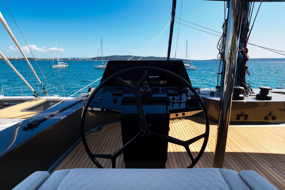 2024 Sunreef 70 