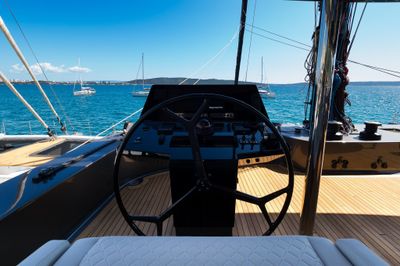 Yacht