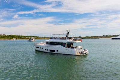 Yacht