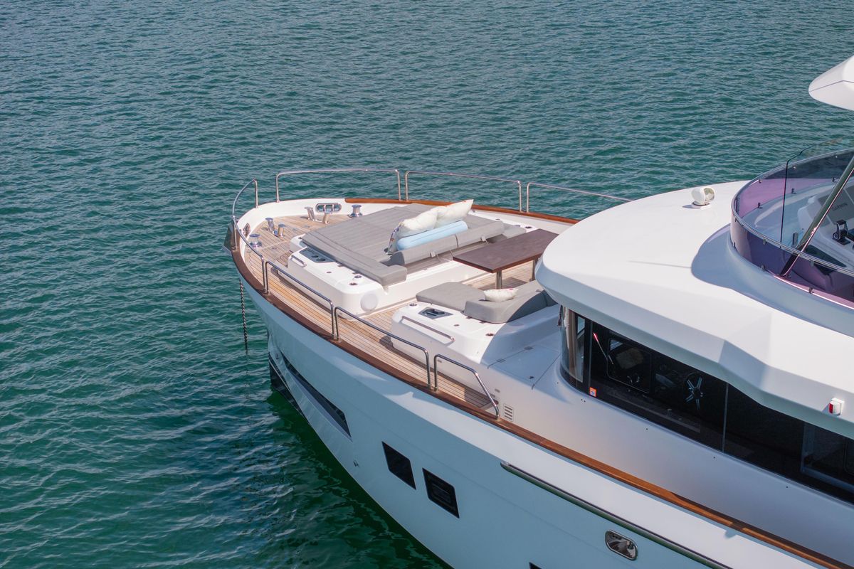 2019 Sirena 64 